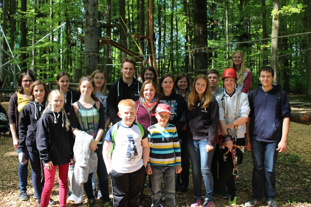 Einen aufregenden Tag verbrachte die Jugend des MV Stammheim im Hochseilgarten in Rutesheim.